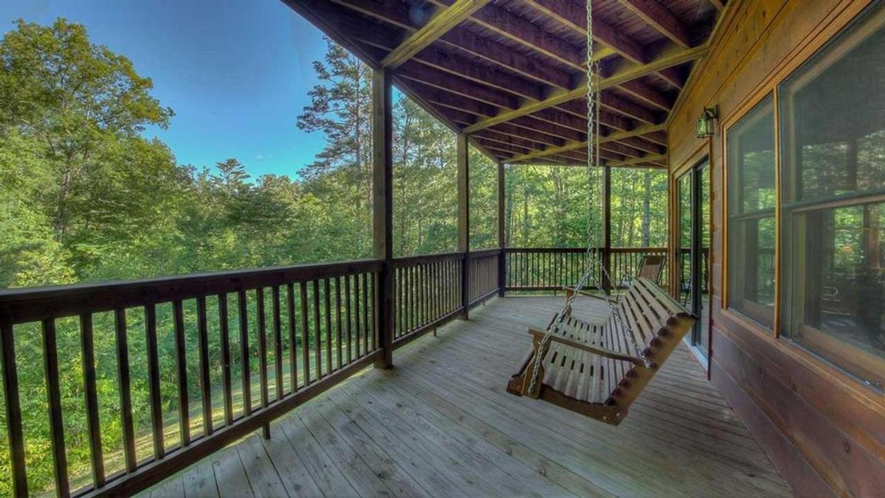 All Decked Out Blue Ridge Exterior photo