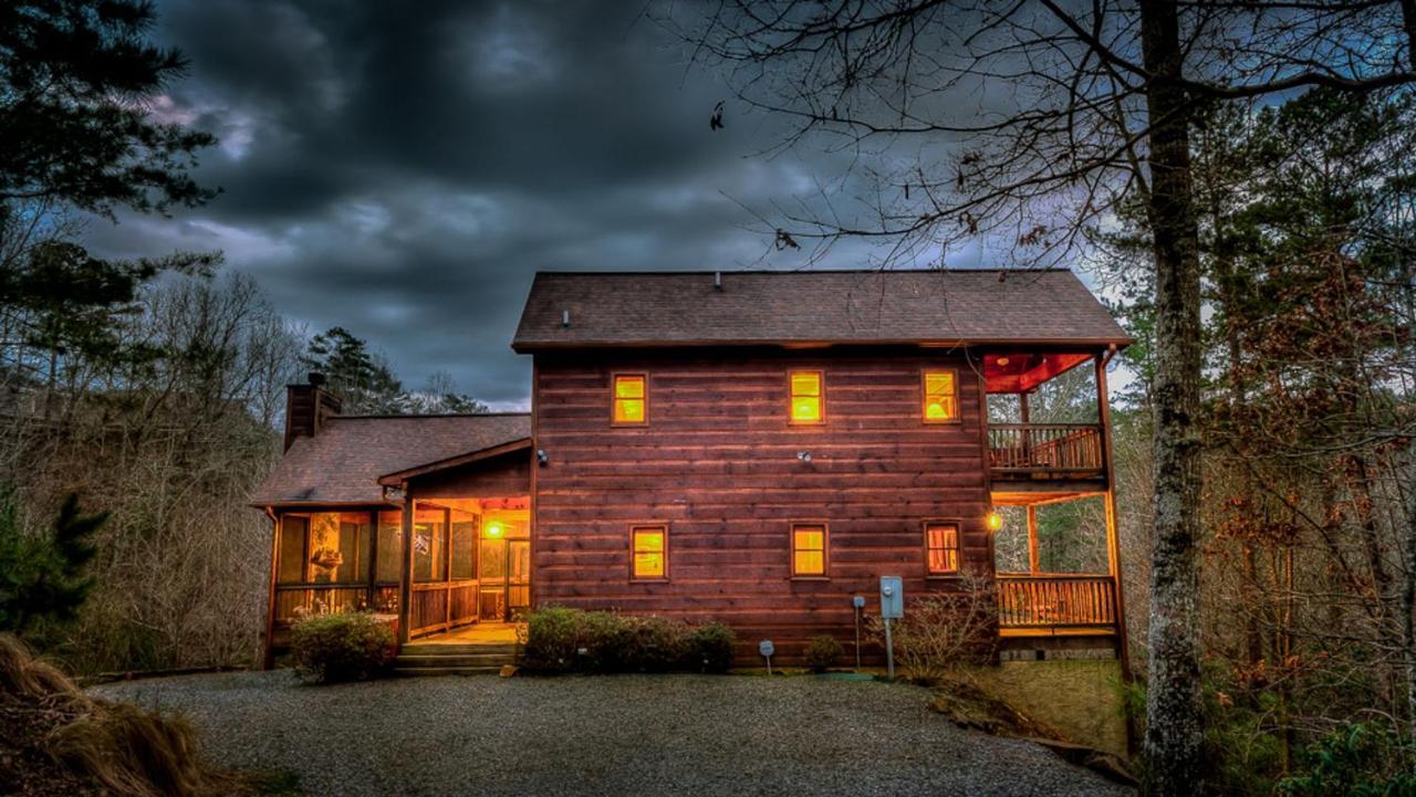All Decked Out Blue Ridge Exterior photo